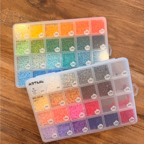 Mini Fuse Beads Set With Storage Box - Picture 3 of 8